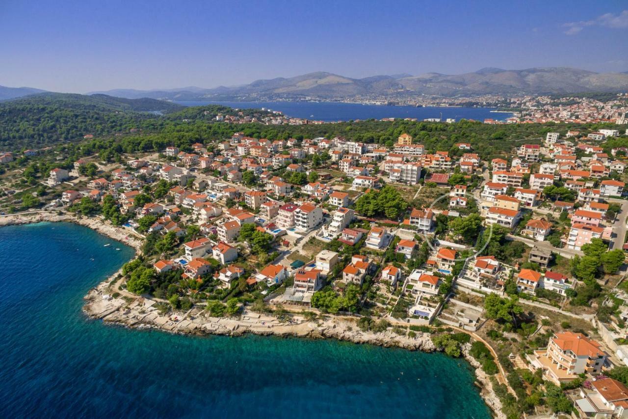 Holiday Home Barbara Trogir Exterior photo